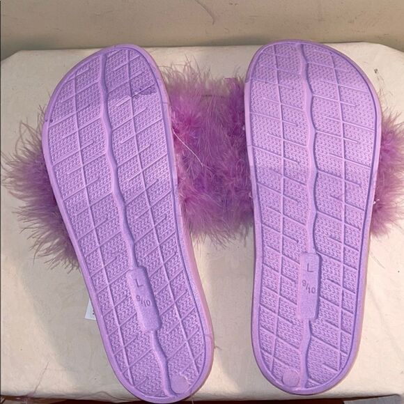 NWT INC open toe fluffy purple slippers US9/10 - Picture 3 of 3